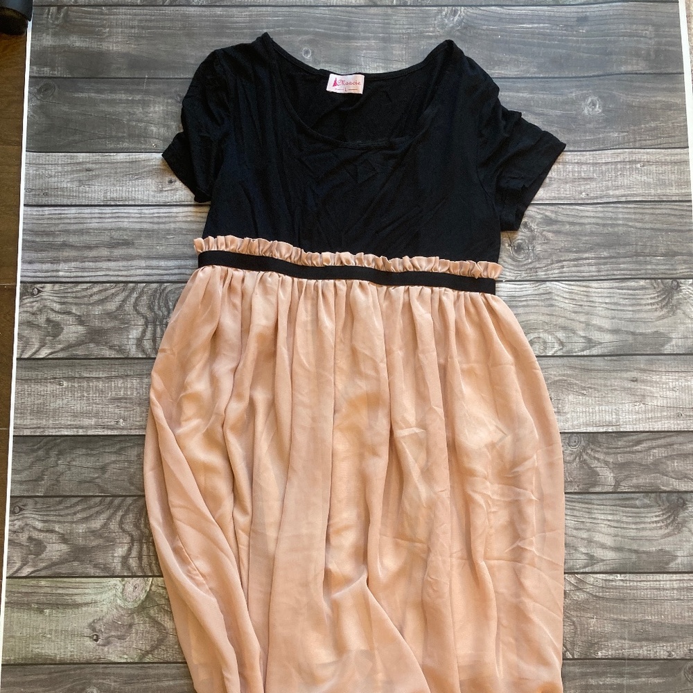 Maacie Black and Dusty Rose Maternity Dress Size Large